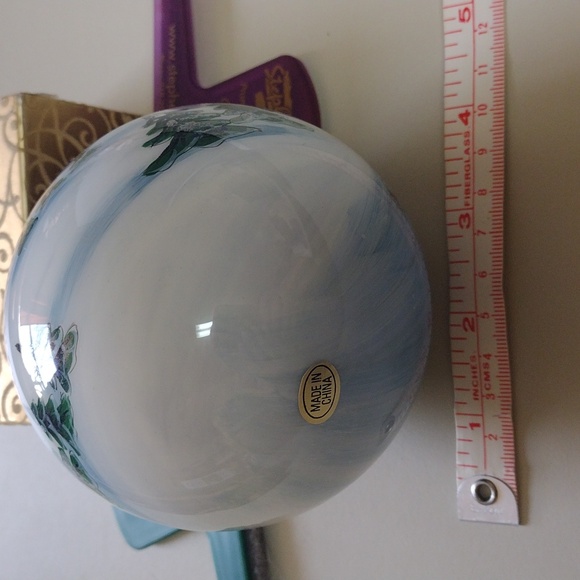 Snowmen Glass Ornament - Picture 2 of 4